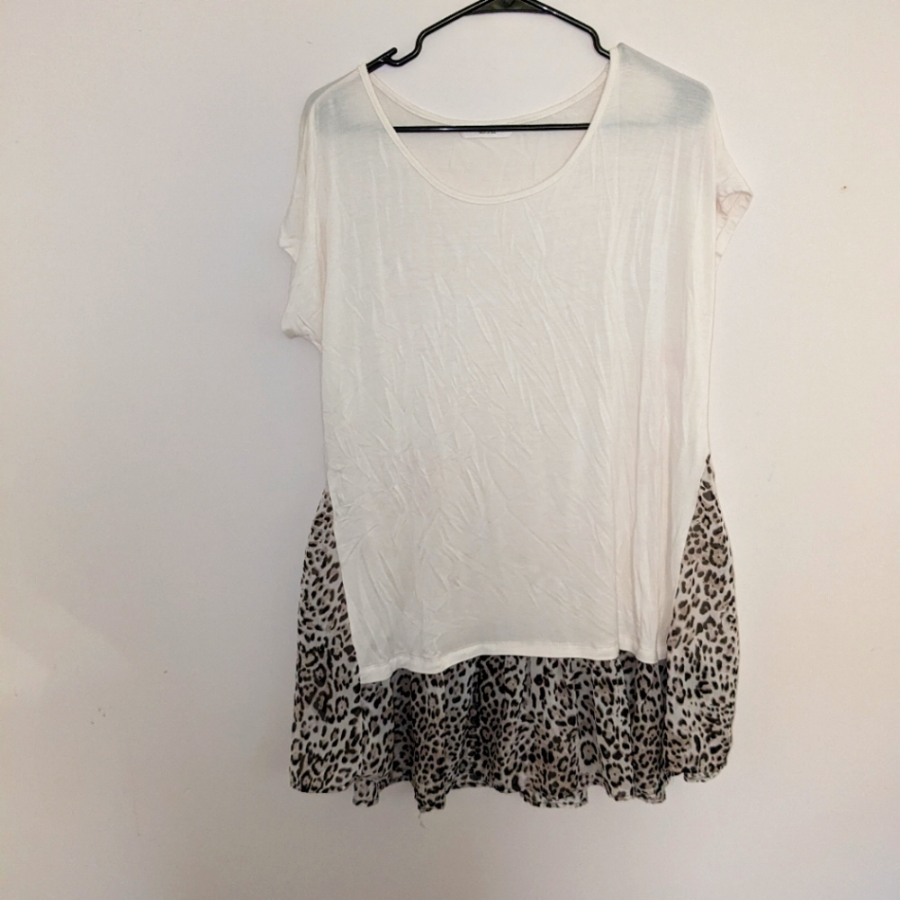 a.gain Large white shirt with cheetah underlay